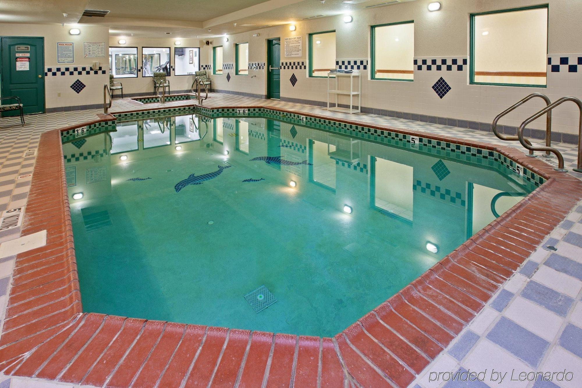 Country Inn & Suites By Radisson, Elkhart North, In Exteriér fotografie